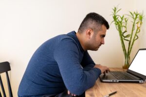 Right Side Hurts When Sitting Down