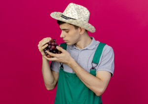 9 Side Effects of Eating Too Many Cranberries