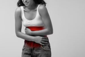 Where is Hiatal Hernia Pain Located on a Woman? Symptoms & Causes