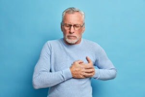 How to Survive Heart Attack When You Are Alone