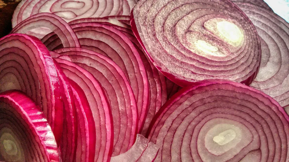Red Onion Nutrition: Key Facts, Amazing Uses, & Benefits